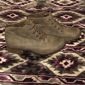 Size 8 Not Rated Booties